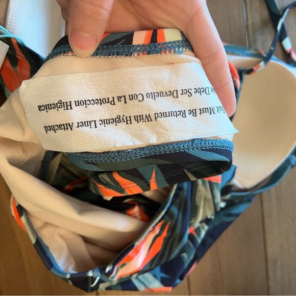 New Kona Sol one piece - Picture 6 of 6